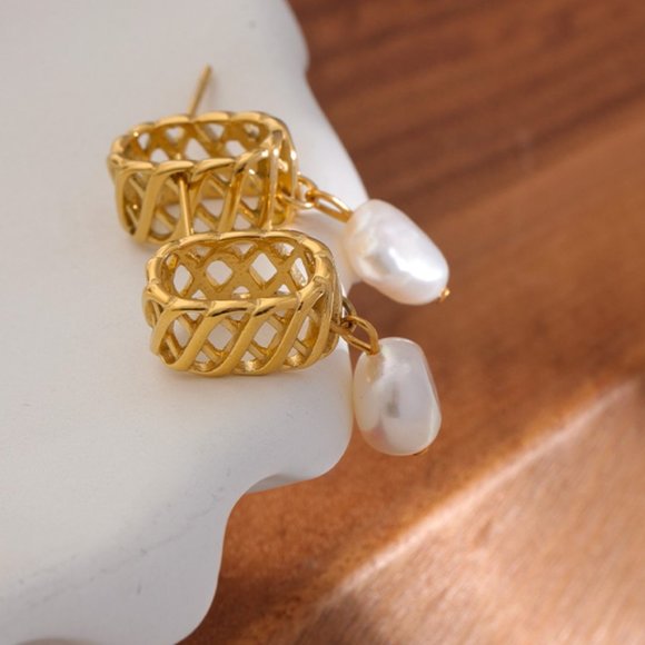 NEW Stainless Steel Natural Freshwater Pearl Dangle Earrings - Picture 2 of 9